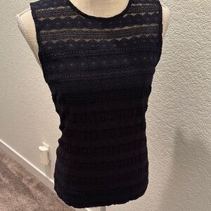 Elegant Navy Lace Sleeveless Top